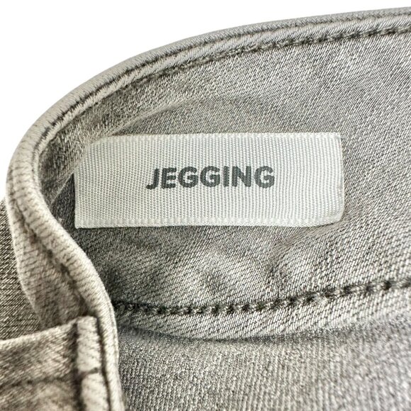 Torrid Denim Jeggings Womens 18R Gray 3 Button and Zip Fly Pockets - Picture 3 of 8